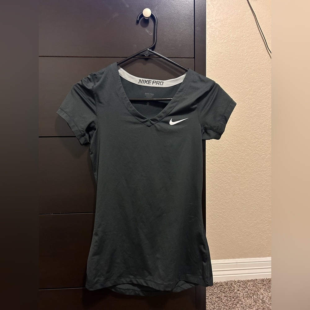 Women’s Nike Pro Dri-Fit shirt